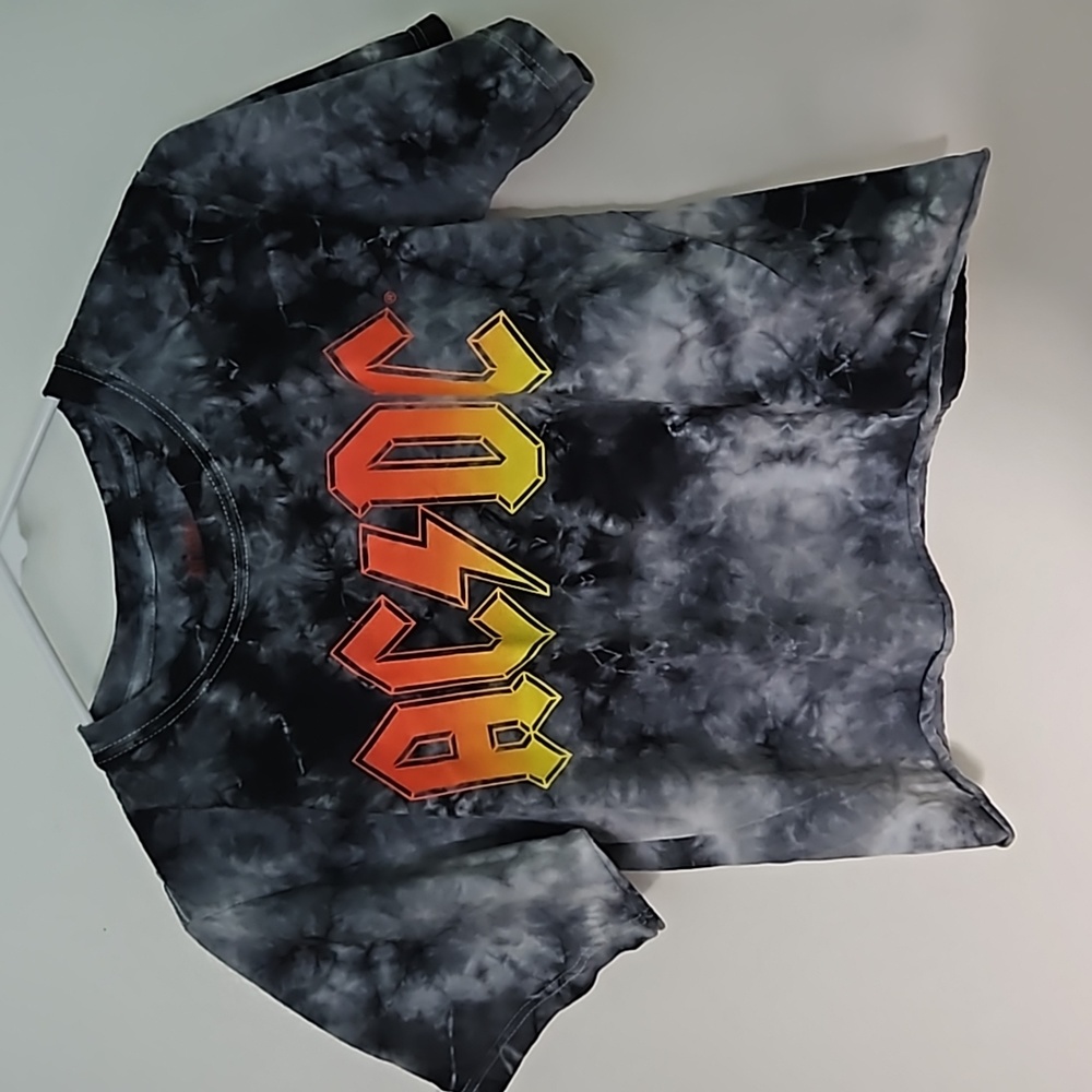 AC/DC cropped graphic tee